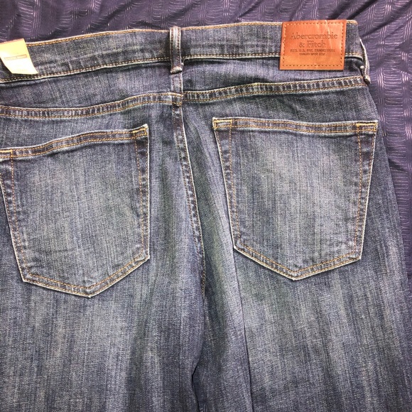 Abercrombie and Fitch jeans - Picture 2 of 2